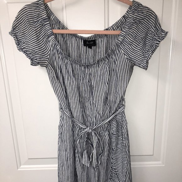 Flowy Summer Dress - Picture 1 of 3